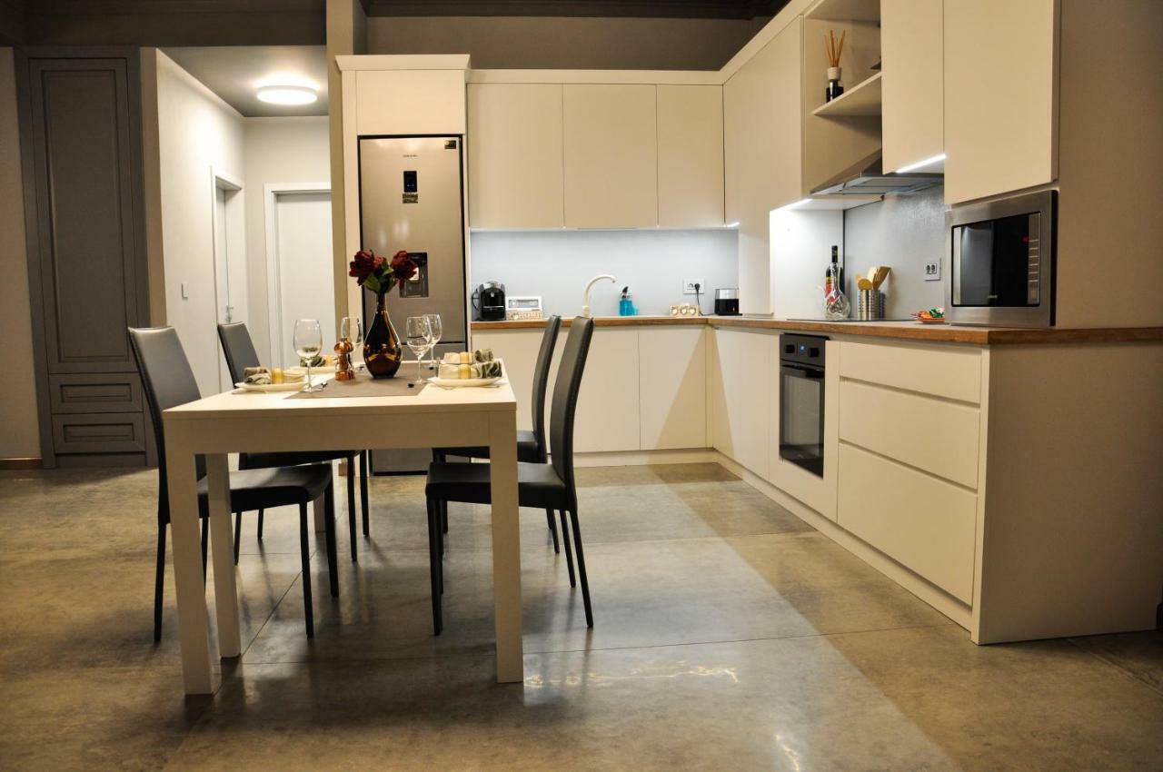 Rubio Residence - Accmonia Luxury Apartment Αράντ Εξωτερικό φωτογραφία