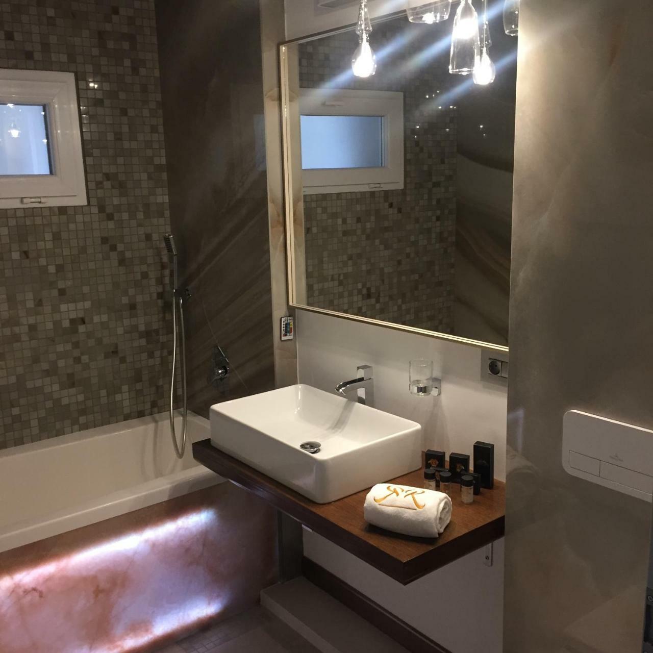 Rubio Residence - Accmonia Luxury Apartment Αράντ Εξωτερικό φωτογραφία